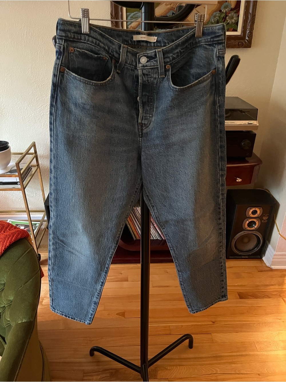 Levi's Women's Straight Leg Jeans in Blue Wash